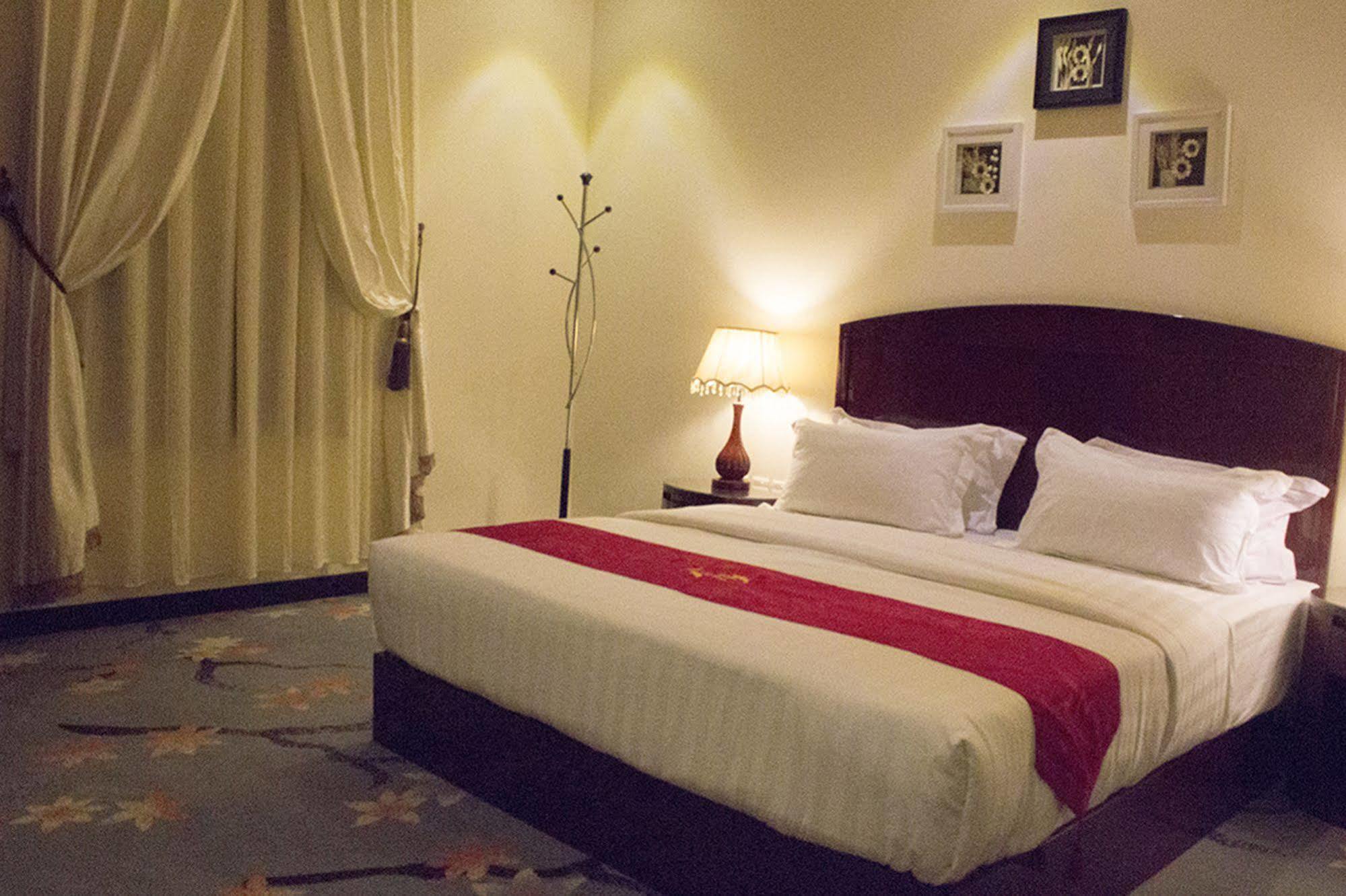 Hotel Merfal Royal