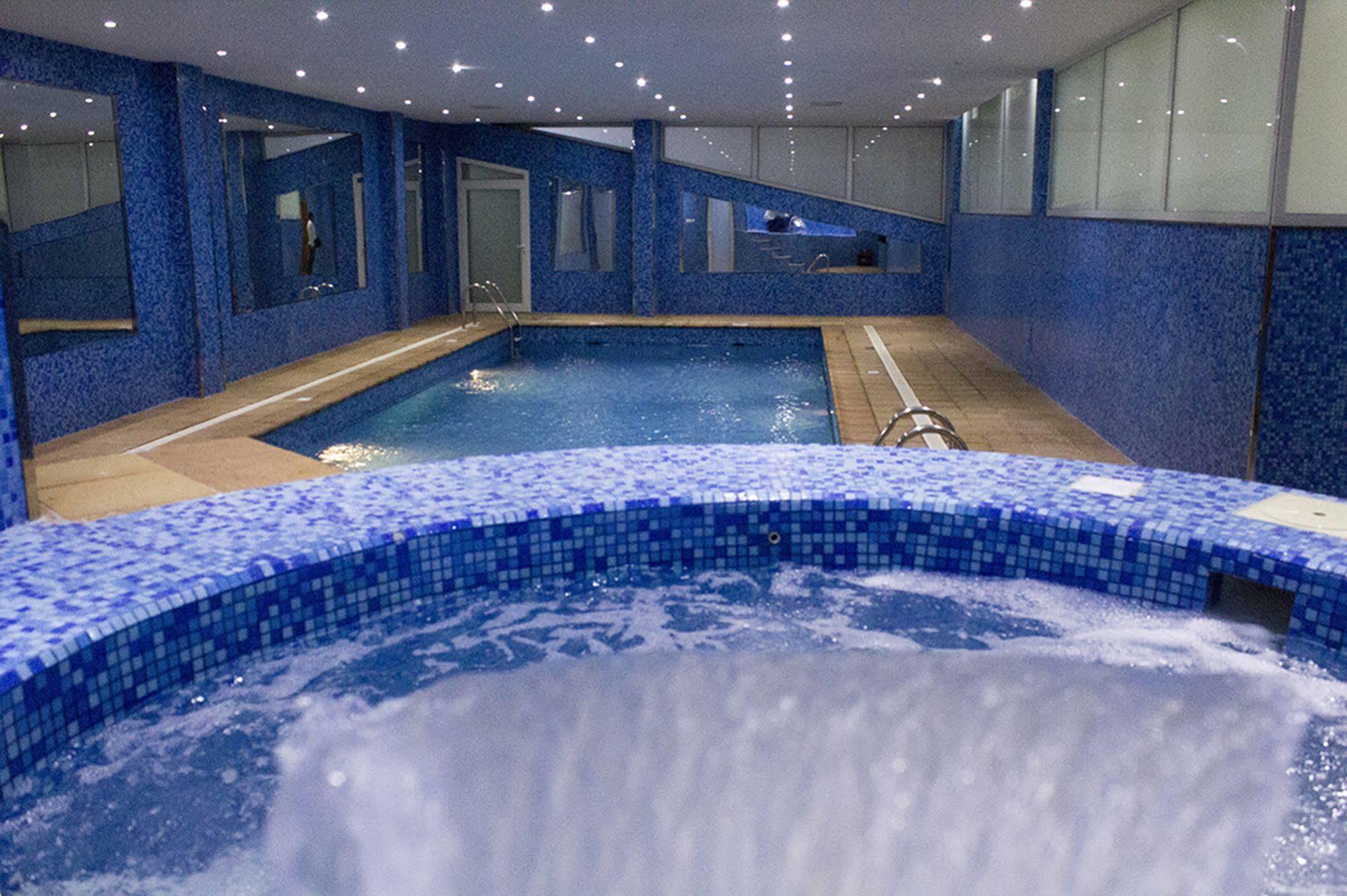 Hotel Merfal Royal